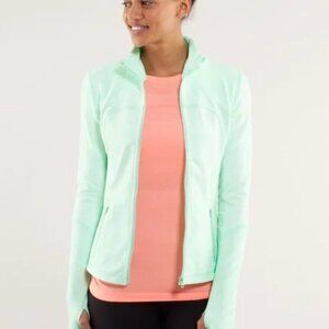 Lululemon Forme Jacket - Size 6 - NWT!
